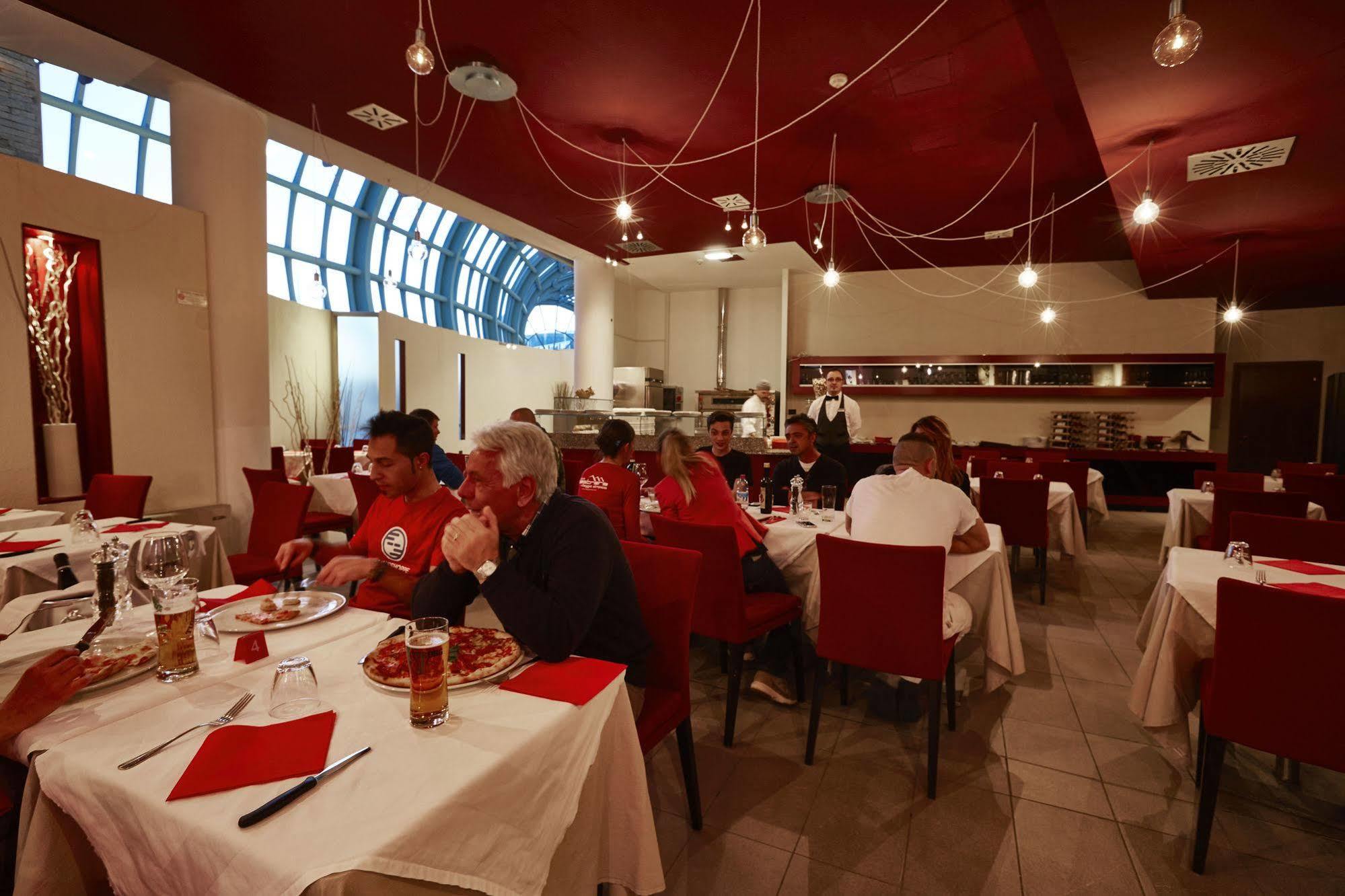Olimpic Village Th Sestriere Apartments Εξωτερικό φωτογραφία